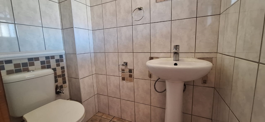 3 Bedroom Property for Sale in Wetton Western Cape